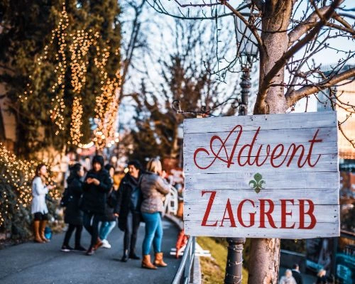 Advent em Zagreb - Mercado de Natal . Croácia